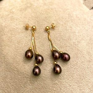 14k gold freshwater pearl earrings